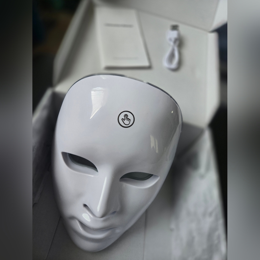 ⭐️LED Facial Red Light Therapy Mask⭐️